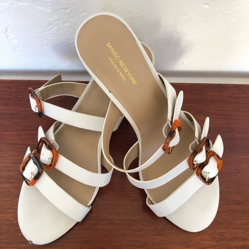 andrew Marc New York Heidi White Slip On Sandals - Picture 1 of 7